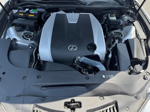 Used 2015 Lexus RC 350 w/ Luxury Package RWD image 20