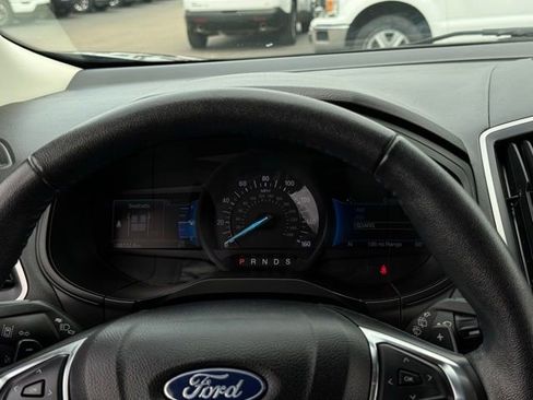 Certified 2022 Ford Edge SEL w/ Class II Trailer Tow Package AWD/4WD image 6