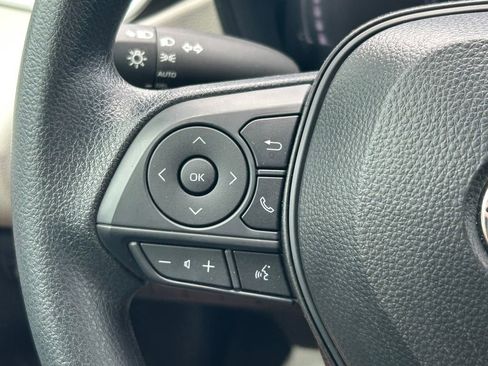 Used 2026 Toyota Corolla LE FWD image 30