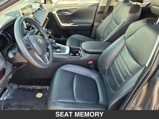 Used 2020 Toyota RAV4 Limited w/ All Weather Liner Package AWD/4WD image 17