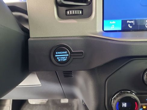 Used 2025 Ford Bronco Outer Banks AWD/4WD image 14