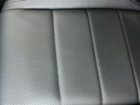 Certified 2025 Mercedes-Benz GLE 350 4MATIC image 21