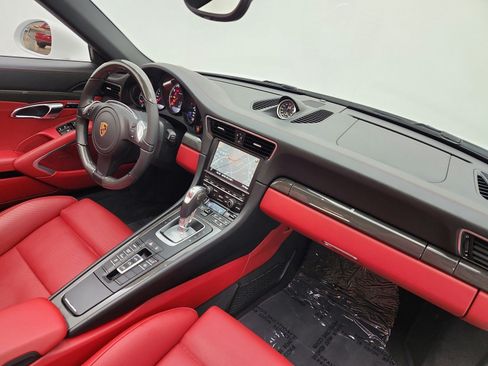 Used 2016 Porsche 911 4 Cabriolet AWD/4WD image 22