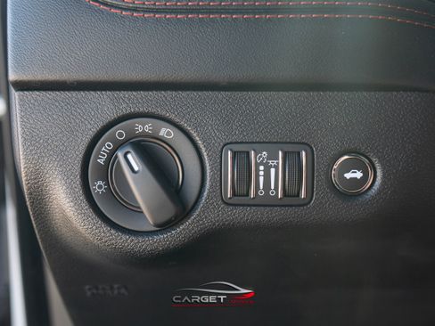 Used 2020 Dodge Charger Scat Pack image 35