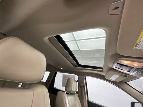 Used 2018 Jeep Grand Cherokee Limited image 7