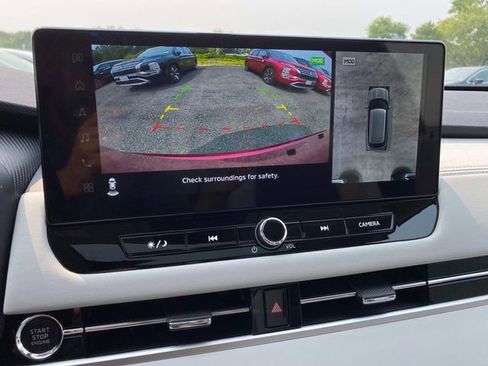 New 2025 Mitsubishi Outlander SE image 12