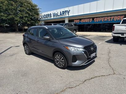 Used 2022 Nissan Kicks SV