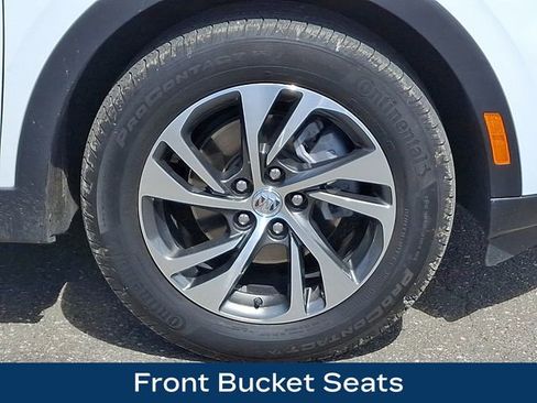 Used 2023 Buick Envision Essence image 27