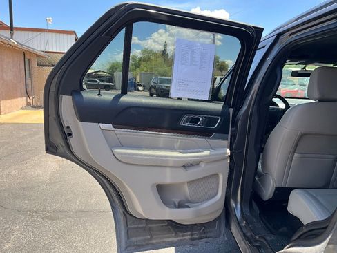 Used 2018 Ford Explorer Limited FWD image 14