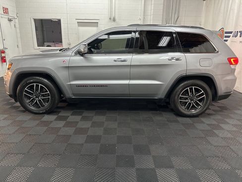 Used 2019 Jeep Grand Cherokee Trailhawk image 6