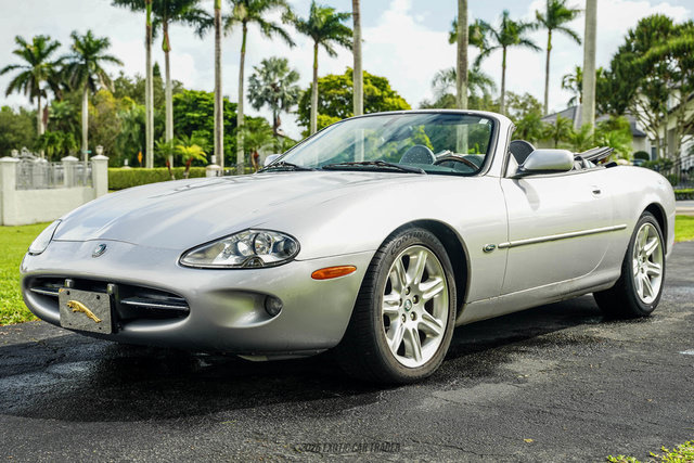 Used 2000 Jaguar XK8 Convertible RWD image 13