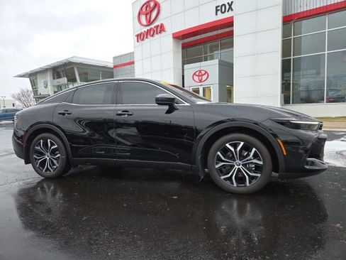 Used 2026 Toyota Crown XLE image 1