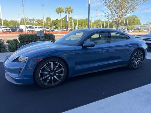 Used 2022 Porsche Taycan RWD image 2