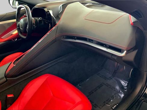 Used 2024 Chevrolet Corvette Stingray Preferred Cpe w/ 2LT RWD image 16