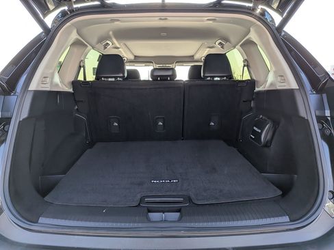 Used 2023 Nissan Rogue SV w/ SV Premium B Package image 32