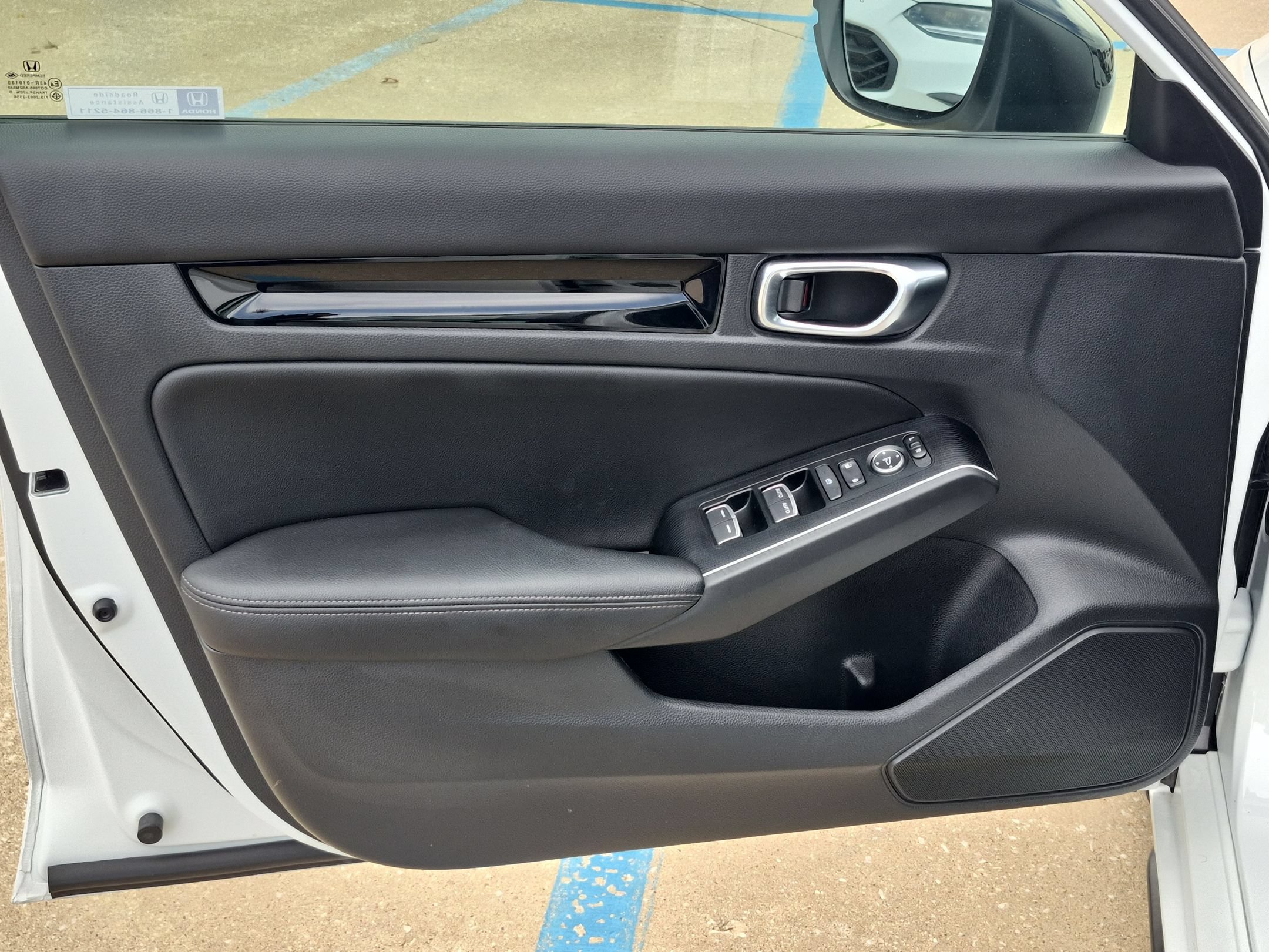 Certified 2025 Honda Civic Sport Touring image 13