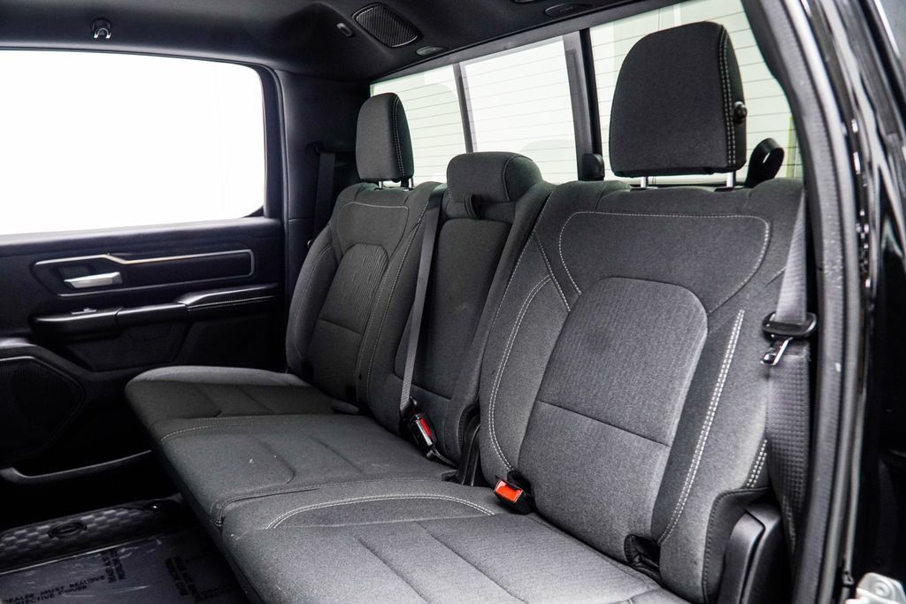 Used 2024 RAM 1500 Big Horn AWD/4WD image 39