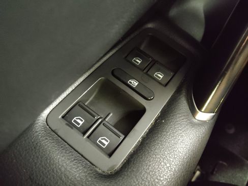 Used 2019 Volkswagen Passat 2.0T Wolfsburg FWD image 27