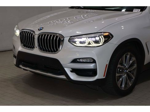 Used 2018 BMW X3 xDrive30i AWD/4WD image 2