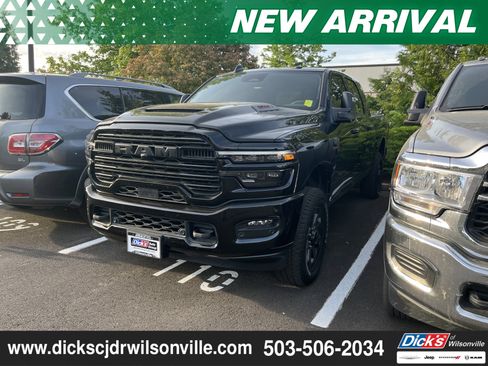Certified 2025 RAM 2500 Laramie w/ Night Edition AWD/4WD image 4