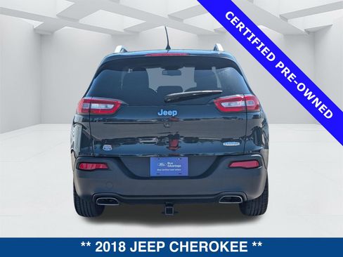 Used 2018 Jeep Cherokee Latitude Plus image 5