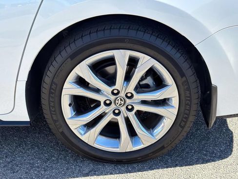 Certified 2021 Toyota Sienna Platinum FWD image 30