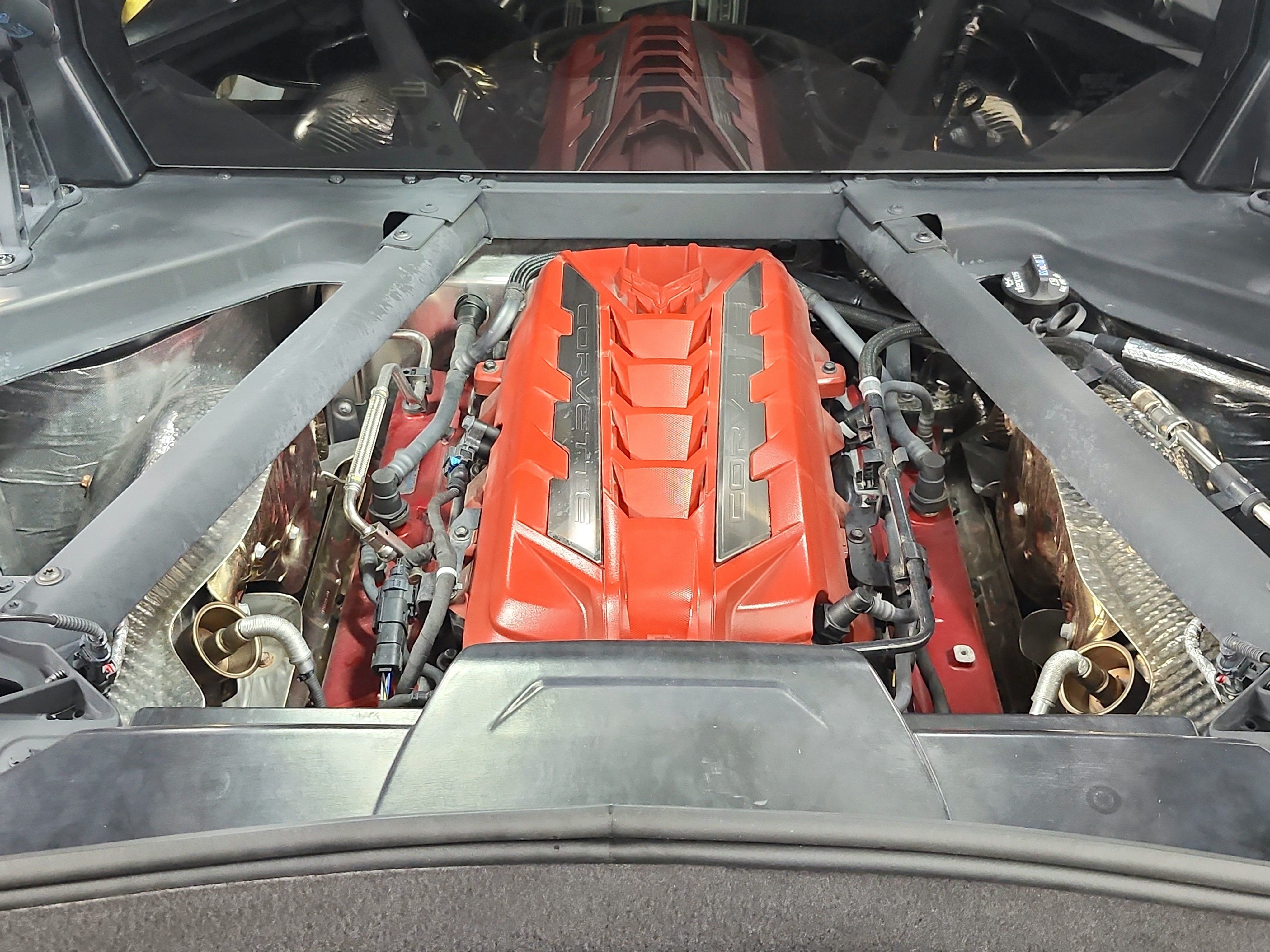 Used 2021 Chevrolet Corvette Stingray Premium Cpe w/ Z51 Performance Package RWD image 18