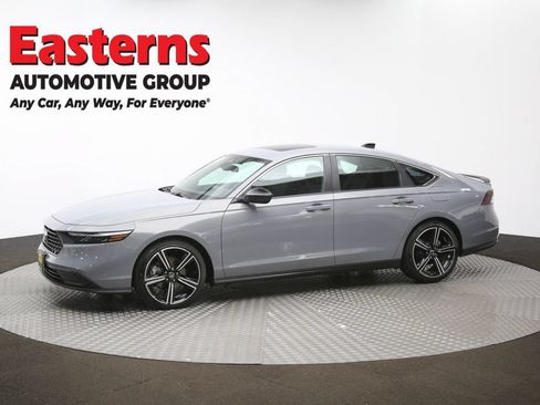 Used 2025 Honda Accord Sport image 55