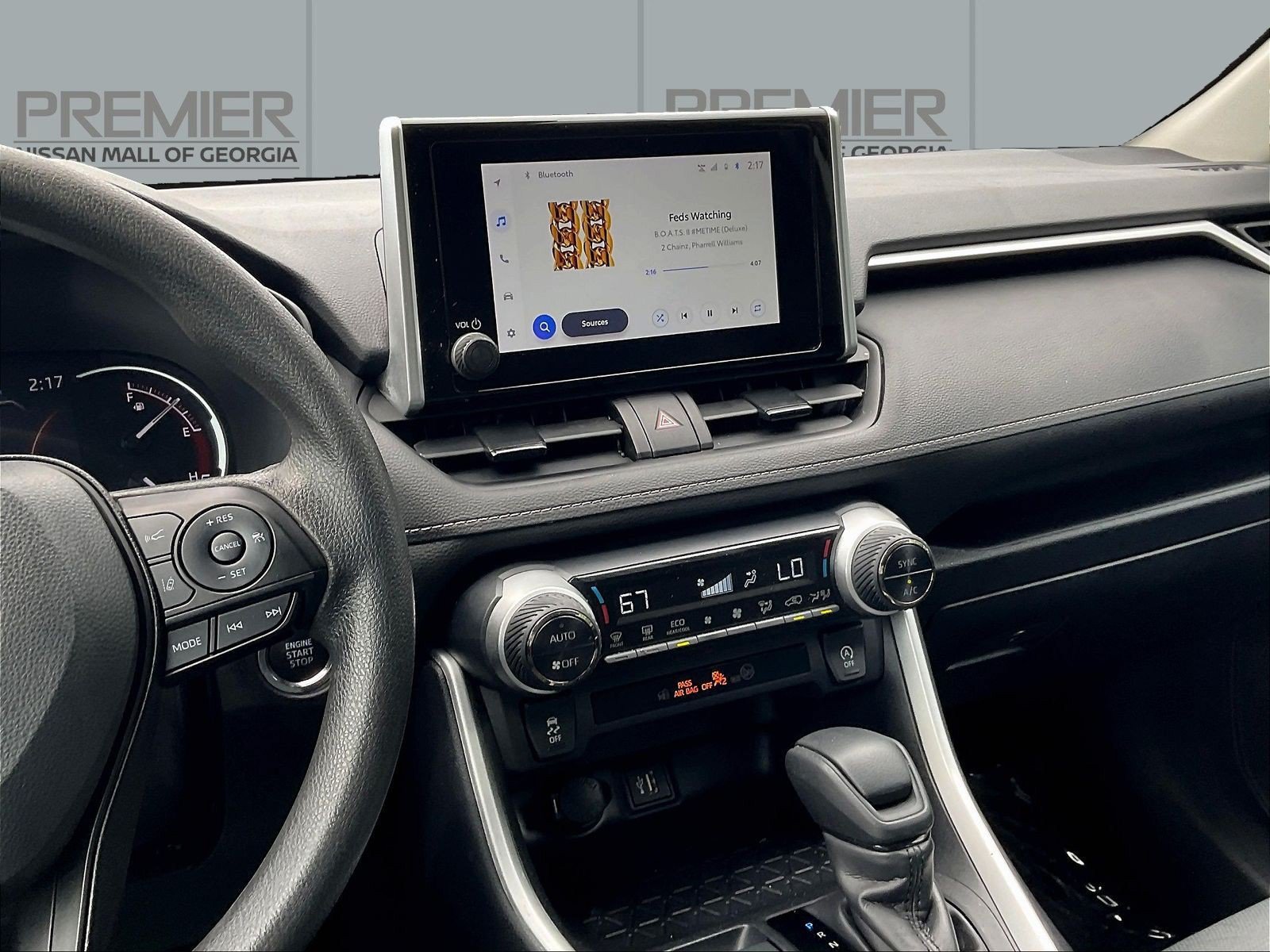 Used 2025 Toyota RAV4 XLE FWD image 11