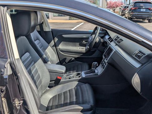 Used 2016 Volkswagen CC Sport image 11