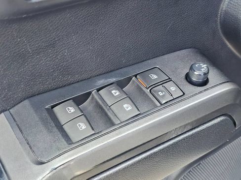 Used 2021 Toyota Tacoma TRD Off-Road AWD/4WD image 22