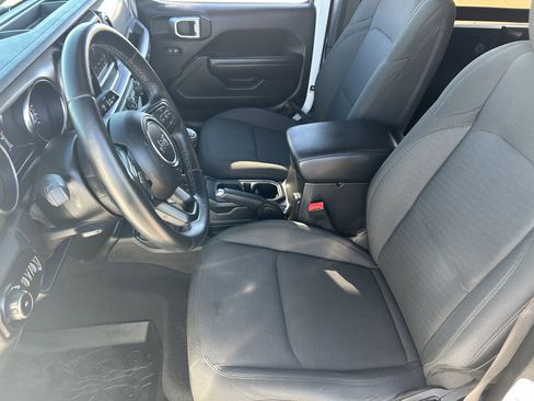 Certified 2020 Jeep Wrangler Sport image 15