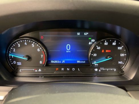 Used 2022 Ford Explorer XLT w/ Equipment Group 202A image 18