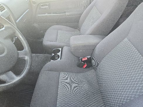 Used 2011 Chevrolet Colorado LT RWD image 2