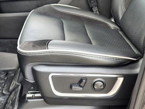 New 2026 RAM 1500 Laramie w/ Night Edition image 20