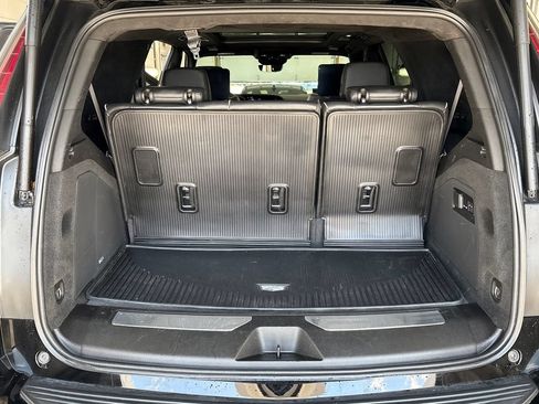 Used 2022 Cadillac Escalade Sport Platinum w/ LPO, ONYX Package AWD/4WD image 34