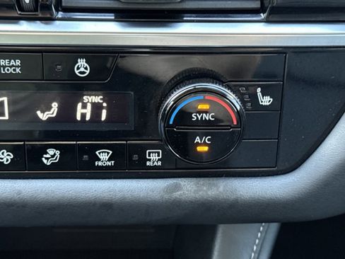 Certified 2024 Nissan Pathfinder SL image 21