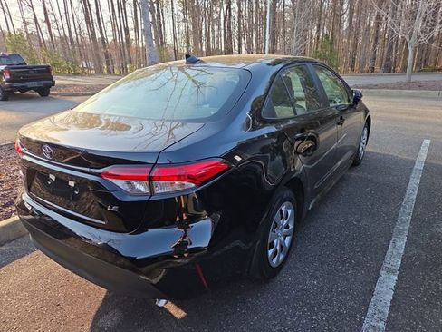Used 2026 Toyota Corolla LE image 2