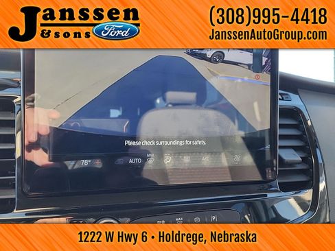 Used 2023 Ford Transit 350 XLT image 25