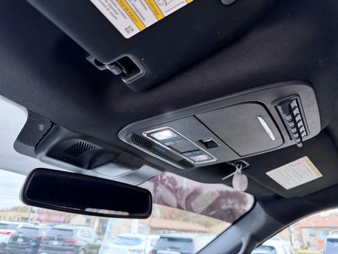 Used 2023 Ford F250 Lariat w/ Chrome Package image 30