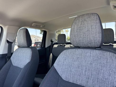 Used 2022 Ford Maverick XLT FWD image 22