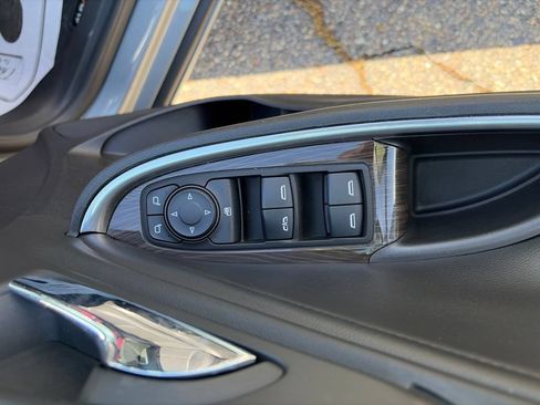 Used 2023 Chevrolet Malibu LT FWD image 10