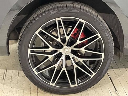 Certified 2026 Porsche Macan S AWD/4WD image 15
