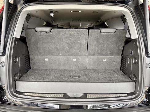 Used 2018 Cadillac Escalade 2WD image 9