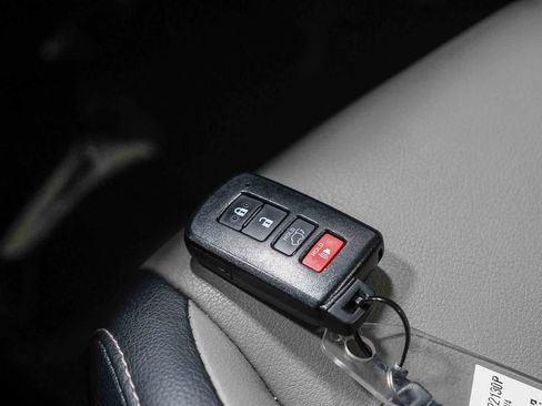 Used 2018 Toyota RAV4 Limited w/ All Weather Liner Package image 29