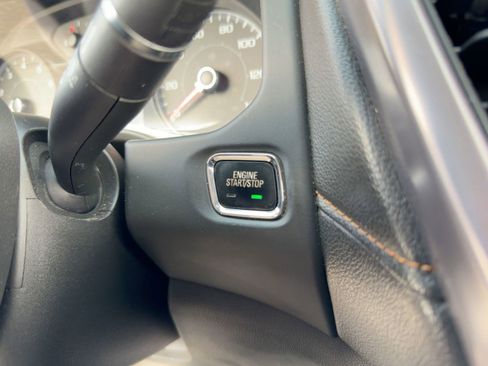 Used 2017 GMC Acadia SLE w/ Driver Alert Package I image 25