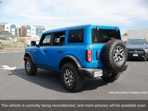 Used 2025 Ford Bronco Badlands image 3