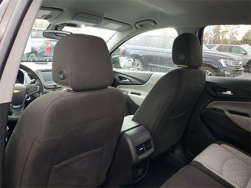 Used 2018 Chevrolet Equinox LT image 9