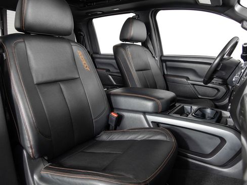 Used 2021 Nissan Titan PRO-4X w/ Pro-4x Convenience Package image 27