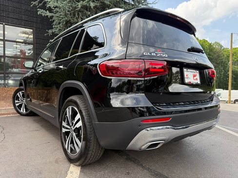 Used 2024 Mercedes-Benz GLB 250 4MATIC image 20